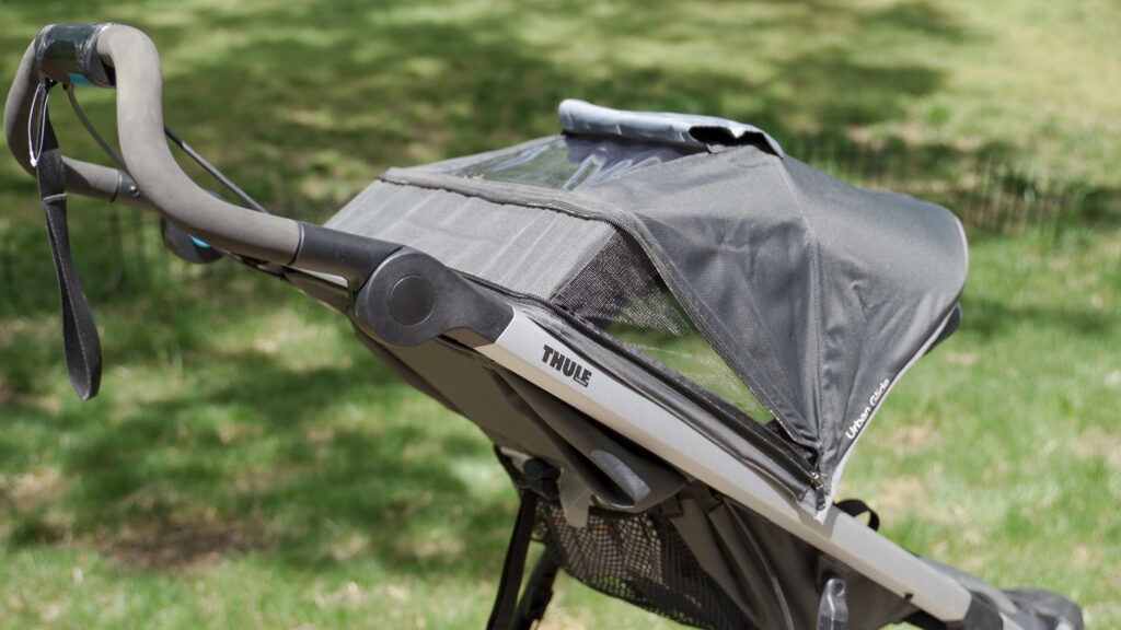 Canopy detail on the Thule Urban Glide